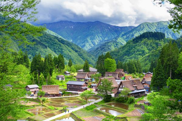 Gassho-zukuri,Houses,In,Gokayama,Village.,Gokayama,Has,Been,Inscribed,On